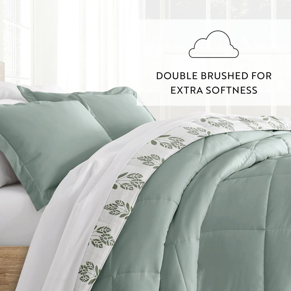 Patterned Reversible Microfiber All Season Down-Alternative Ultra Soft King Comforter Set in Folk Leaves