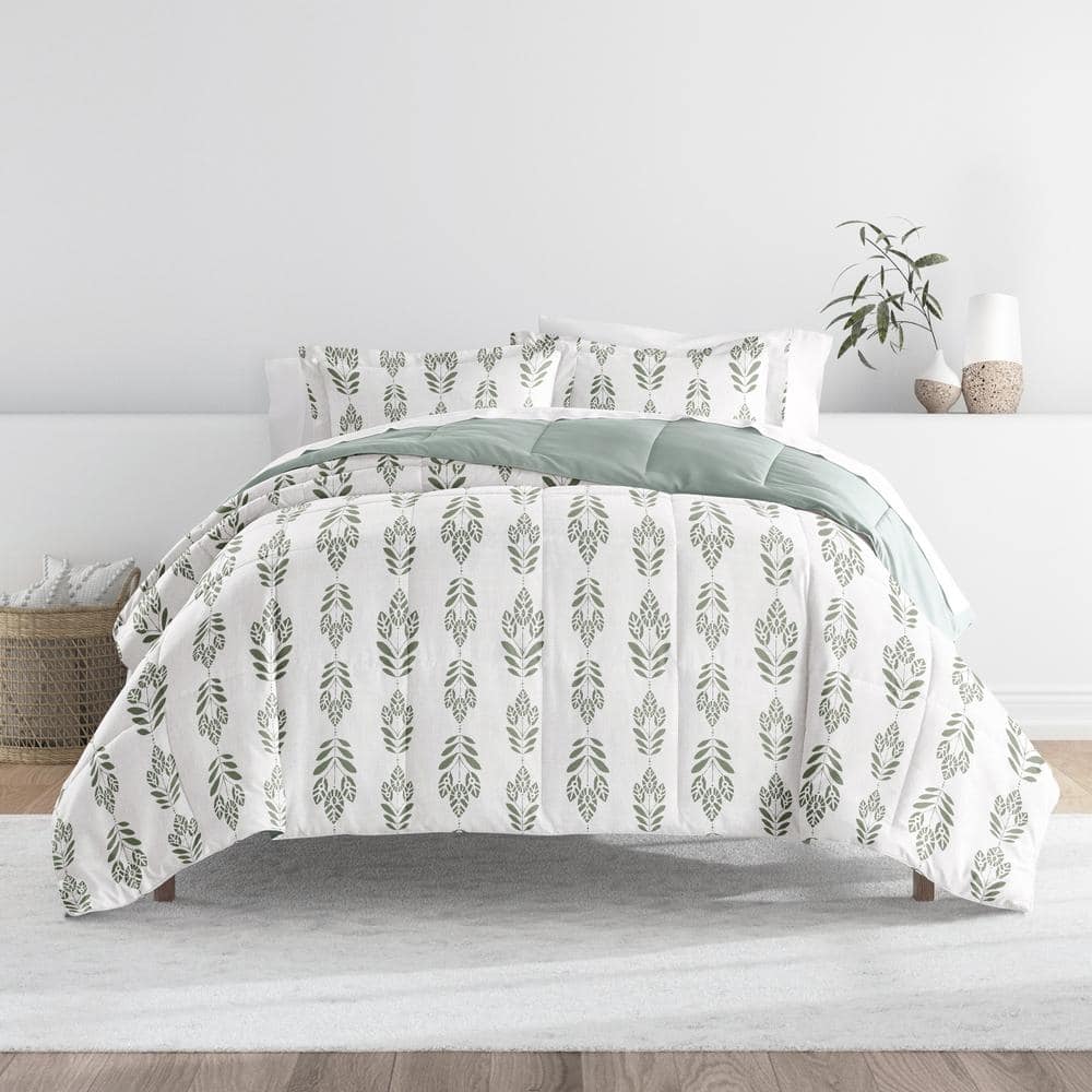 Patterned Reversible Microfiber All Season Down-Alternative Ultra Soft King Comforter Set in Folk Leaves