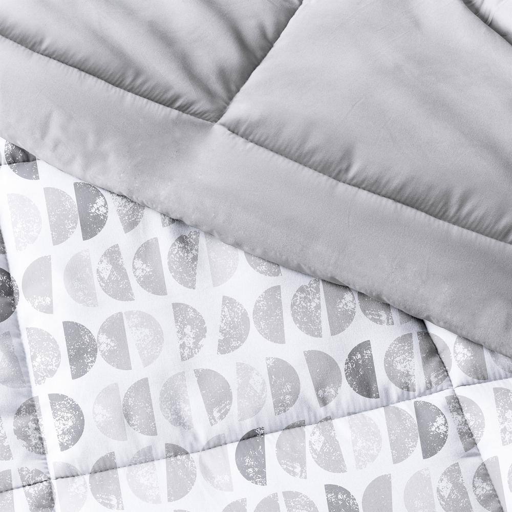 Premium Down Alternative Light Gray Moonlight Stars Reversible Microfiber Queen Comforter Set