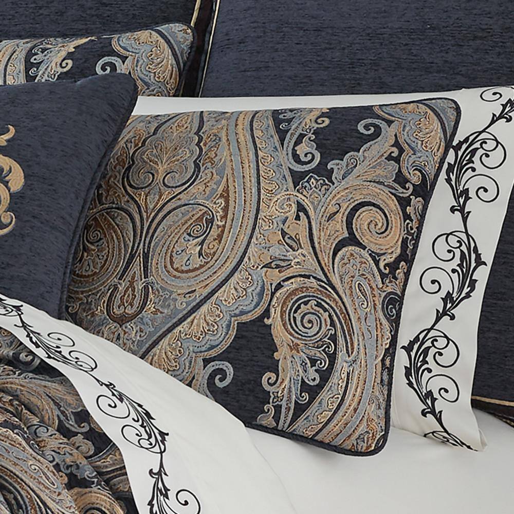 Lakeview Indigo 4-Piece. Indigo Polyester Queen Comforter Set 96 X 92 in.