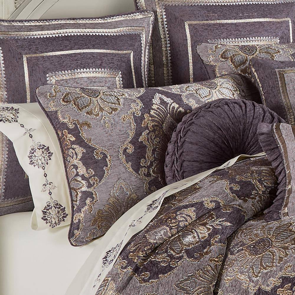 Dominique Lavender Polyester King 4-Piece Comforter Set