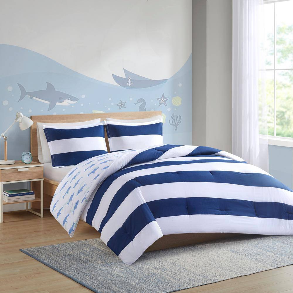 Dakota 3-piece Navy Full/Queen Cotton Cabana Stripe Reversible Comforter Set with Shark Reverse