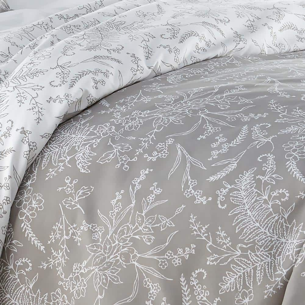 Winter Brush Reversible 3-Piece Grey Floral Microfiber King/Cal King Comforter Set