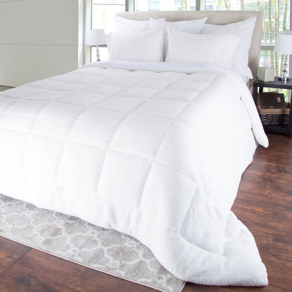 White Oversized Full/Queen SIze Reversible Down Alt Comforter with Sherpa