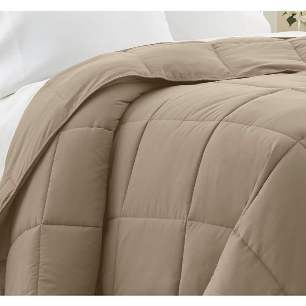 Vilano Down Alternative Taupe Solid King/California King Microfiber Comforter