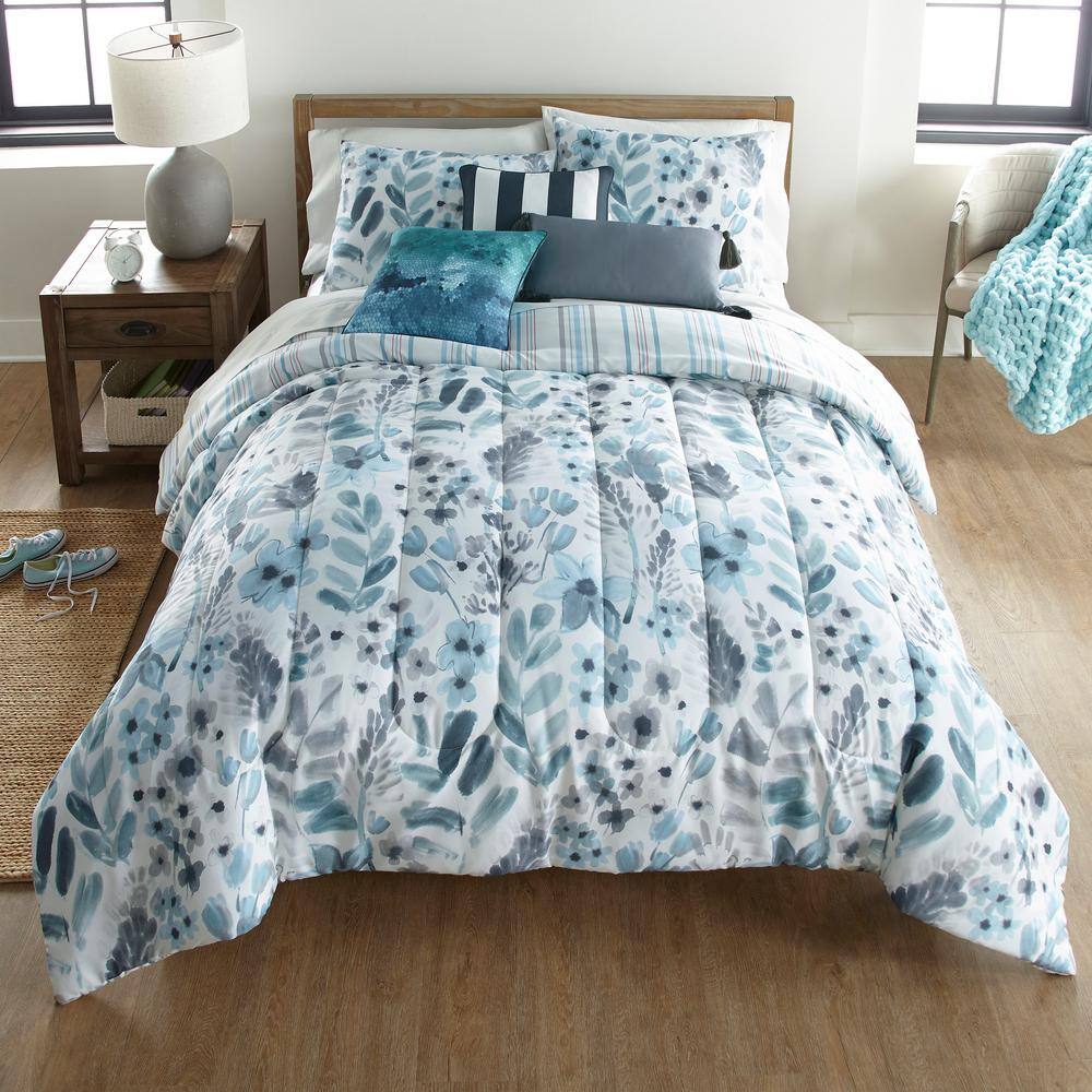 Cordoba 3-Piece Blue and White Polyester Queen Comforter Set