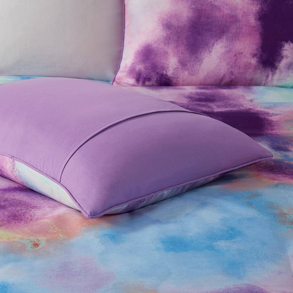 Karissa 4-Piece Lavender King/Cal King Watercolor Tie Dye Printed Polyester Comforter Set with Throw Pillow