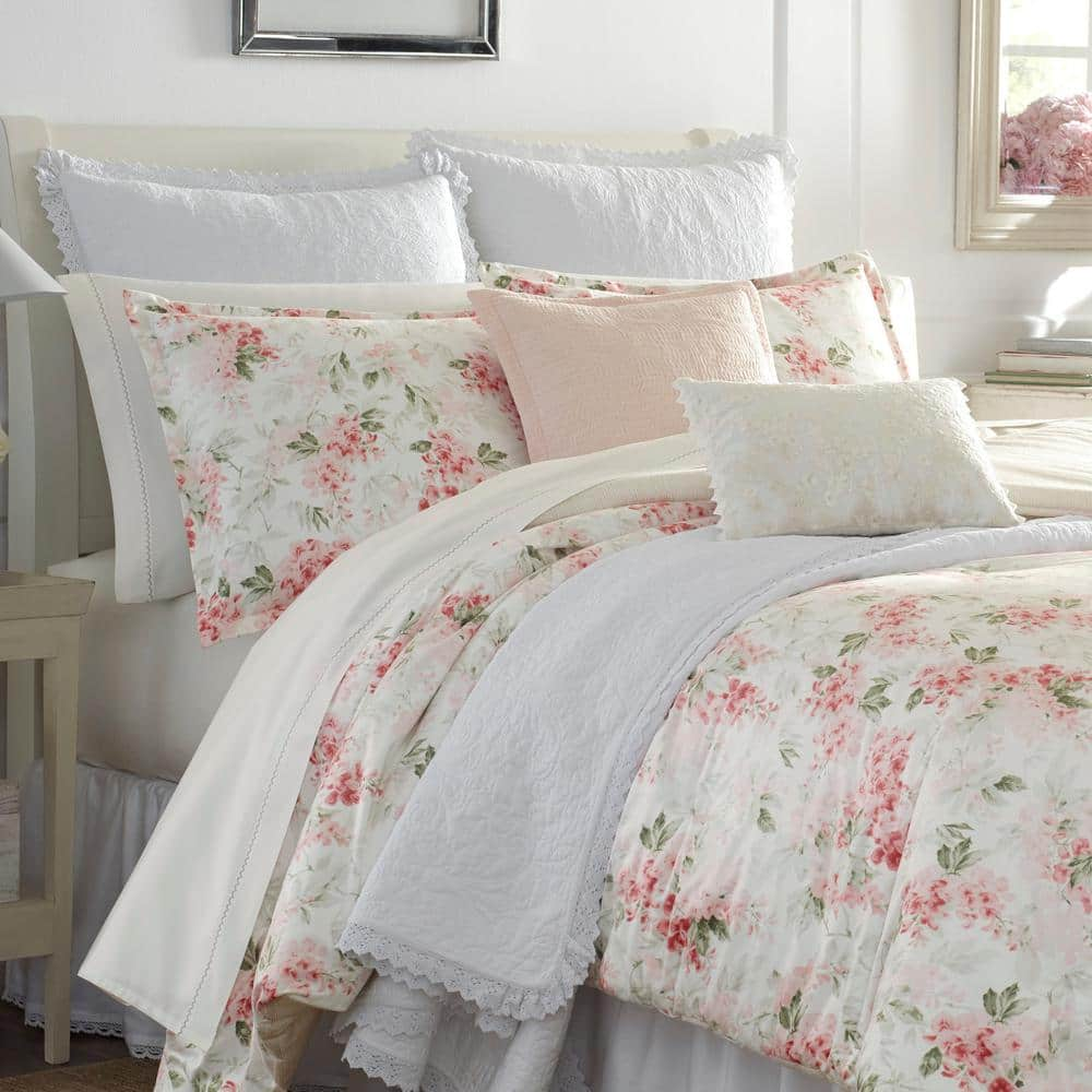 Wisteria 3-Piece Pink Floral Plush Microfiber Full/Queen Comforter Set