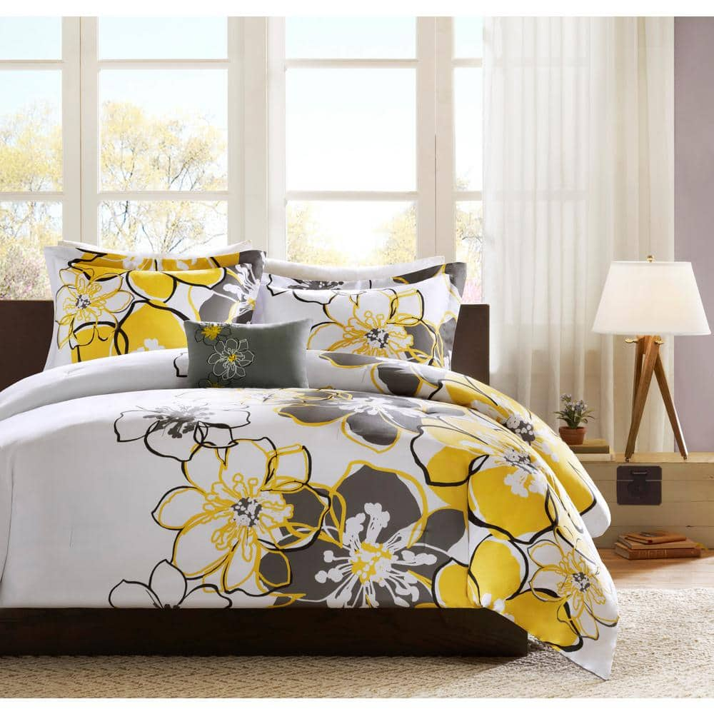 Mackenzie 4-Piece Yellow Microfiber Full/Queen Floral Cottage Comforter Set