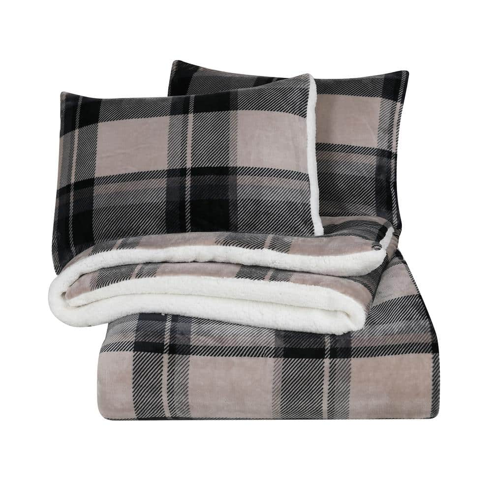 Premium Cold Weather Reversible Pinted Flannel Plush and Sherpa Down-Alternative 3-Piece Comforter Set