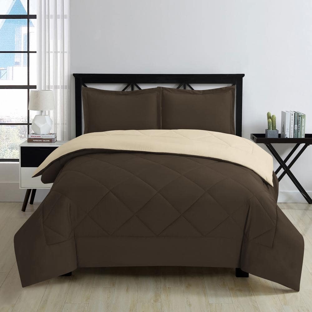 Swift Home 2-Piece Chocolate/Cream All-Season Reversible Microfiber Twin Down-Alternative Comforter Set