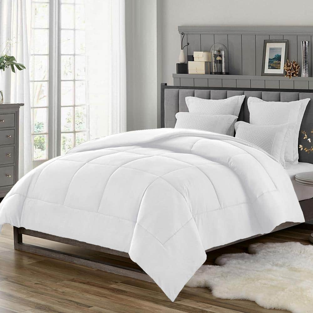 Queen Size All Season Soft White All Season 1-Piece Comforter