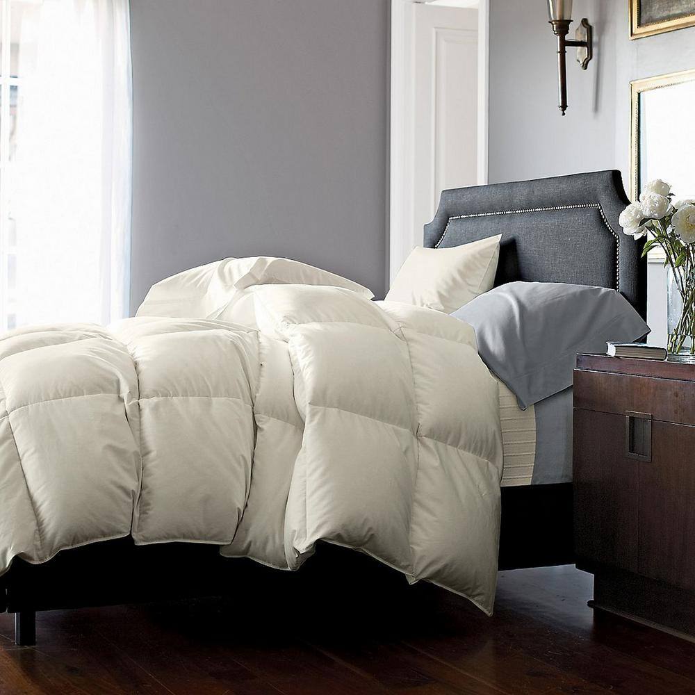 Legends Luxury Geneva Medium Warmth Ivory Twin Goose Down Comforter